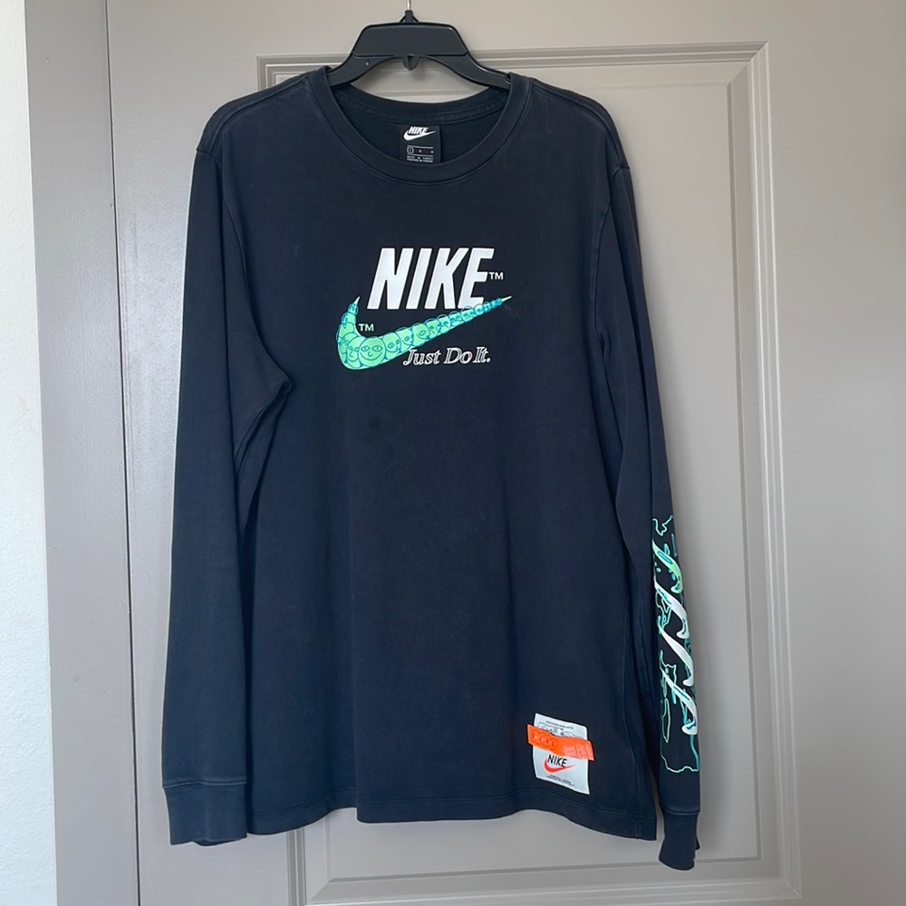 Nike long sleeve t shirt